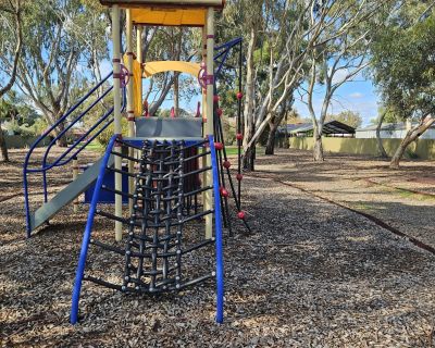 Cabernet court reserve climb up net 052026