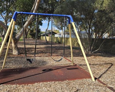 Cabernet court reserve swings 052026