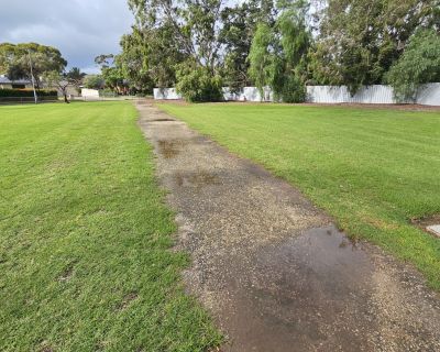 Clifton gravel path 062026