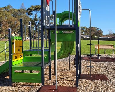 Currawong slide pole 082025