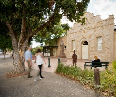 One Tree Hill Institute