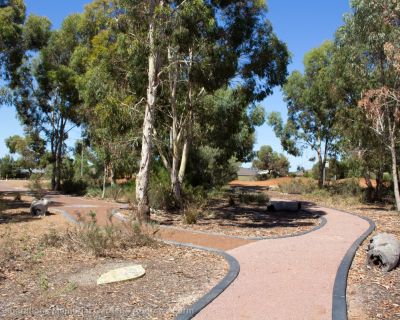 Spa Ao 190201 Stolengenerationsmemorialgarden 4775